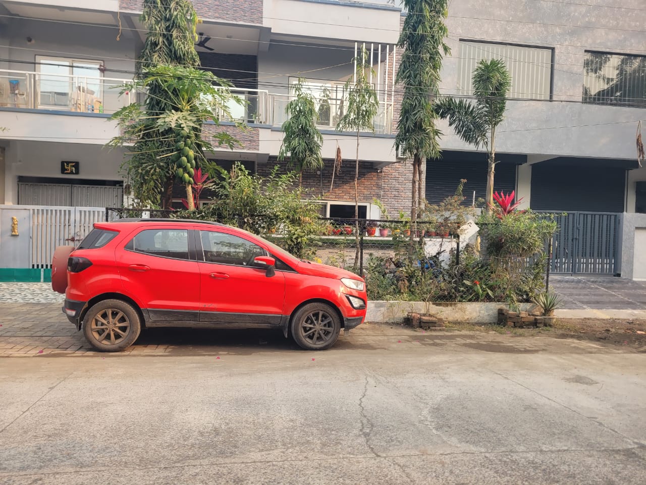 पर्यावरण की आड़ में शासकीय भूमि पर पक्का अतिक्रमण, ! 2 1763475271 WhatsApp Image 2025 11 18 at 7.17.53 PM