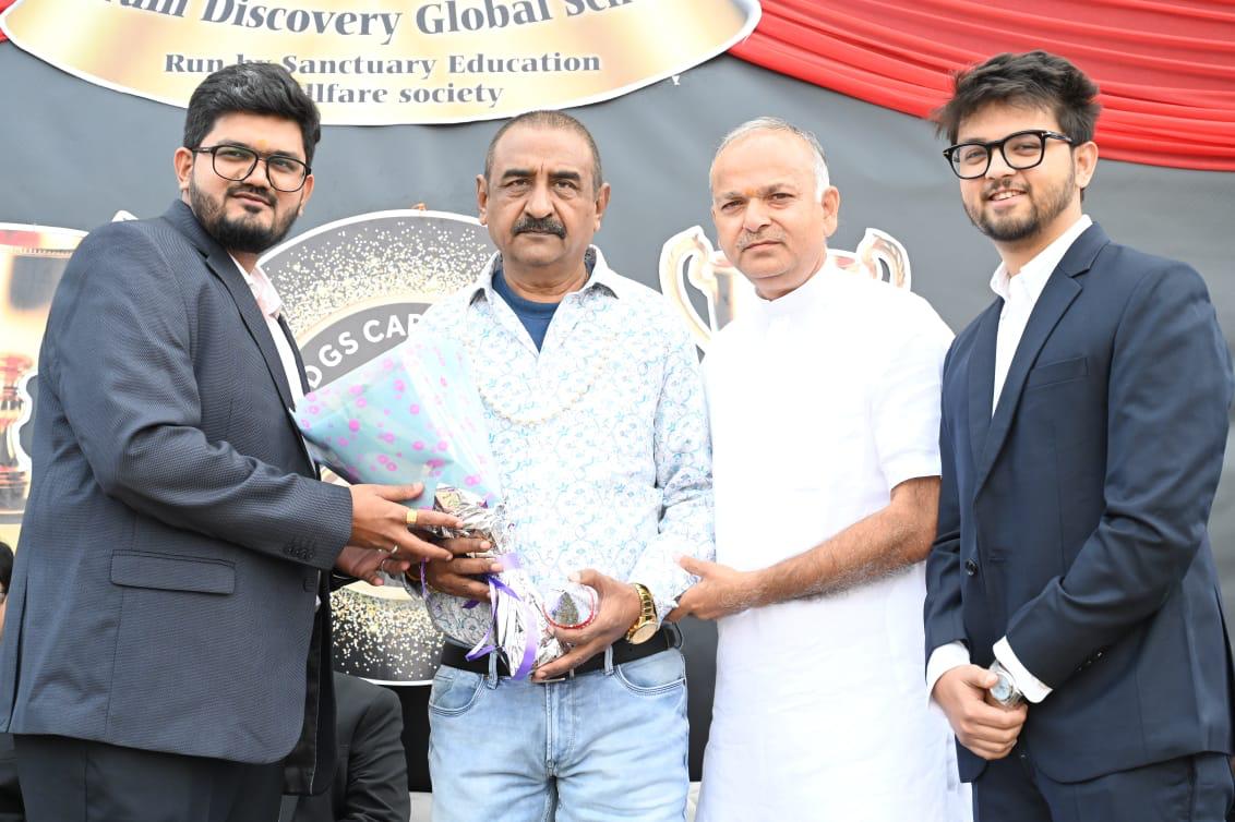 ब्रेन डिस्कवरी ग्लोबल स्कूल का द्वितीय वार्षिक समारोह संपन्न 2 1766581472 WhatsApp Image 2025 12 24 at 6.08.57 PM