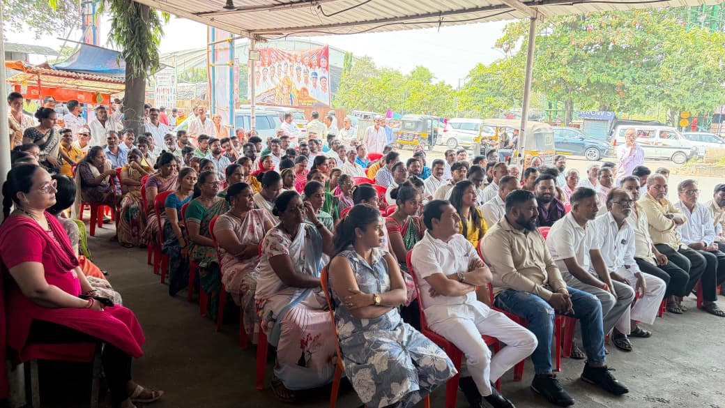 पहले जवाब दो, फिर मीटर लगाओ’; महावितरण की मनमानी के खिलाफ नागरिकों का विरोध, सुरेश कुलकर्णी ने अधिकारियों को सुनाई खरी-खरी 3 1791194248 3