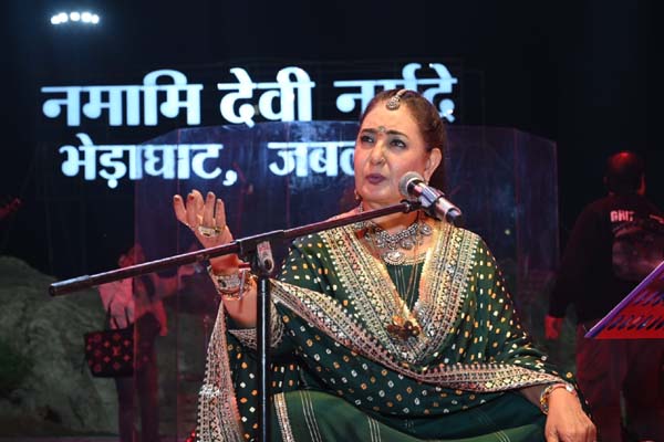 सुनील लोधी के भजनों और जसपिंदर नरूला के सूफियाना सुरों से गूंज उठीं संगमरमरी वादियां 2 1792920715 08