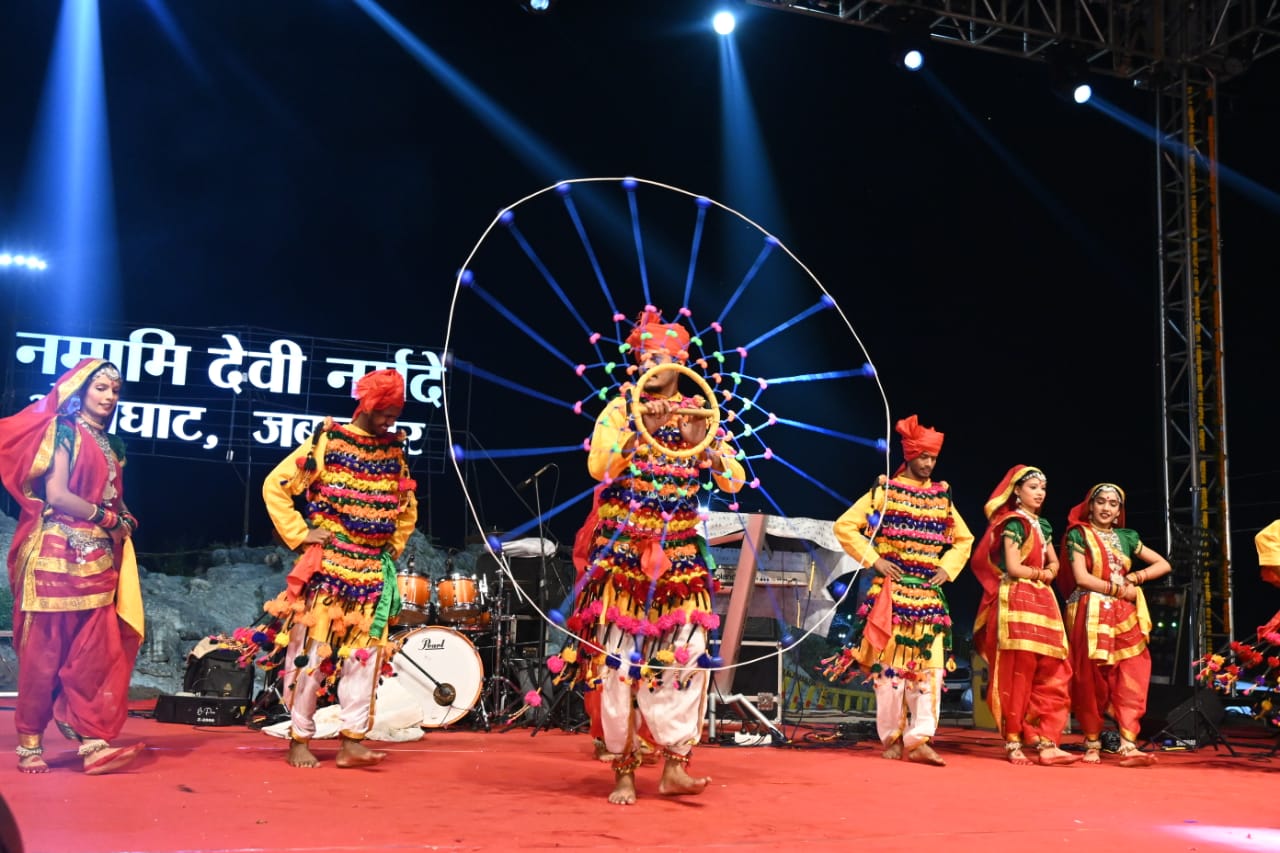 सुनील लोधी के भजनों और जसपिंदर नरूला के सूफियाना सुरों से गूंज उठीं संगमरमरी वादियां 3 1792920742 WhatsApp Image 2026 10 25 at 14.10.33
